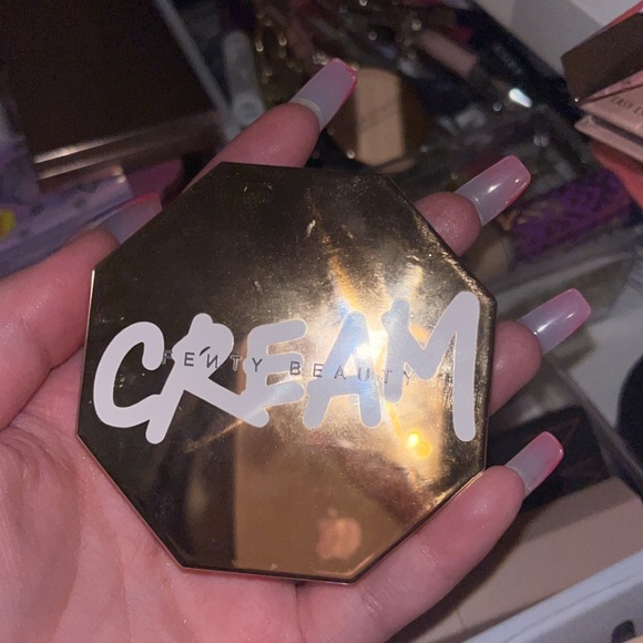 Fenty beauty cream bronzer - Picture 2 of 3
